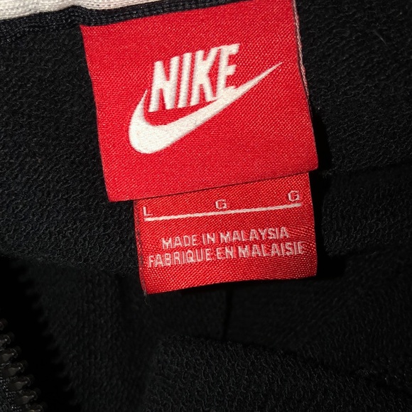 Black Nike 1/2 Zip Hoodie - Picture 2 of 2